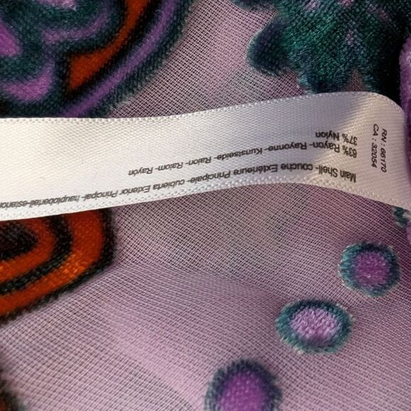 COPY - Stunning lavender floral velvet kimono overlay top O/S nwot vest ruana - Picture 6 of 8